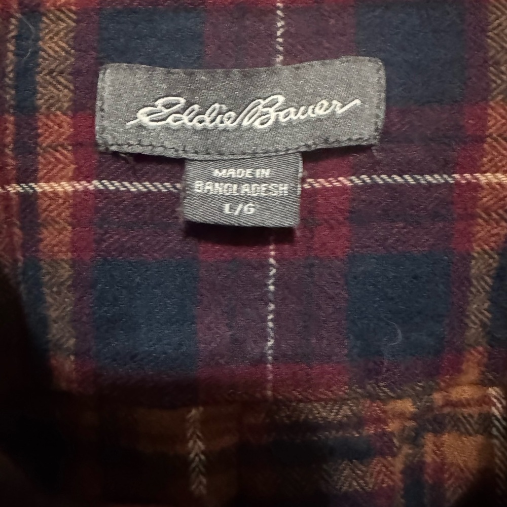 EDDIE BAUER MEN'S PLAID FLANNEL BUTTON DOWN CASUAL SHIRT - Picture 3 of 5